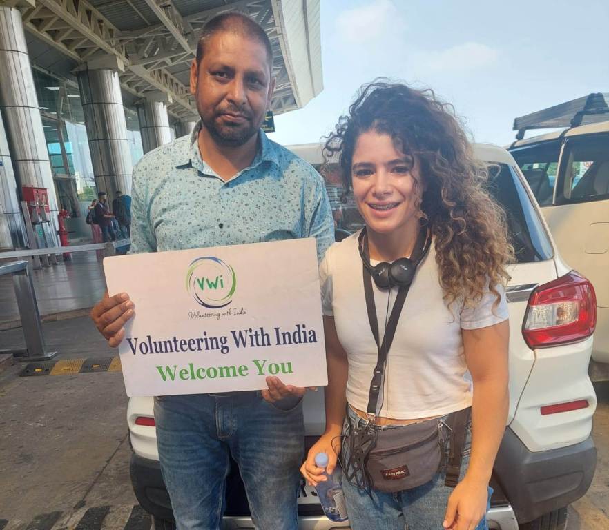 VOLUNTEER IN INDIA GUIDEBOOK 2025
